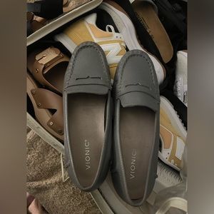 Gray women’s Vionic loafers in 9 1/2
